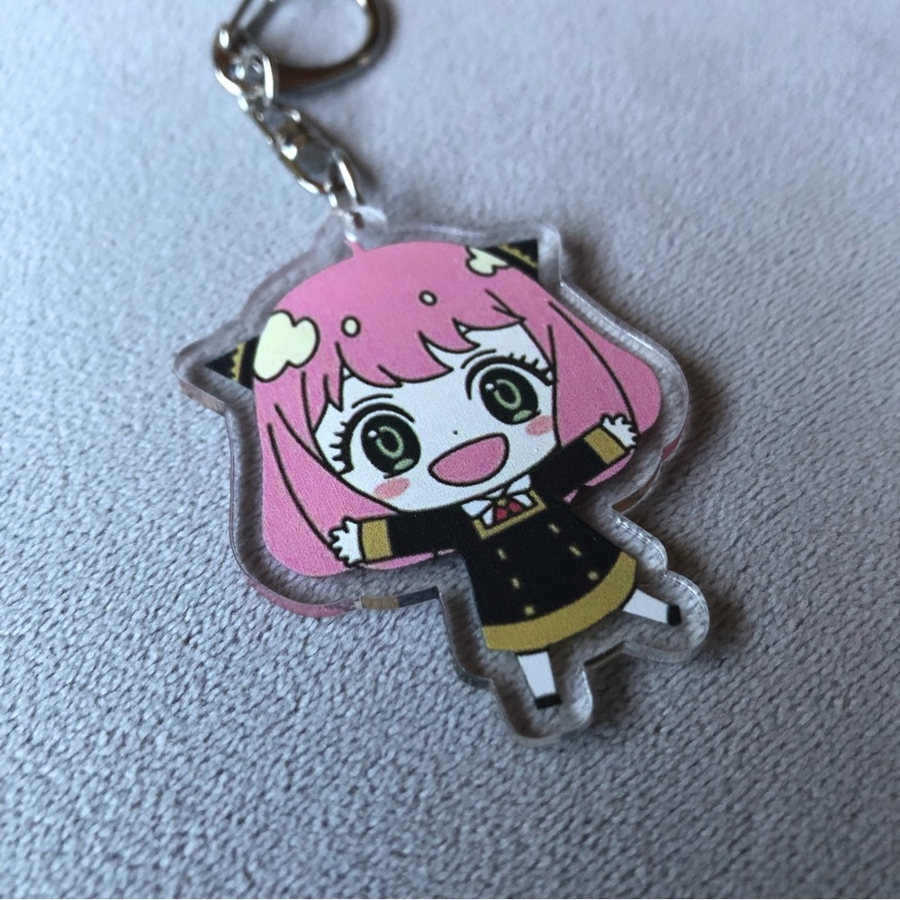 Anya Forger Keychain ~ Spy X Family ~ Brand New!